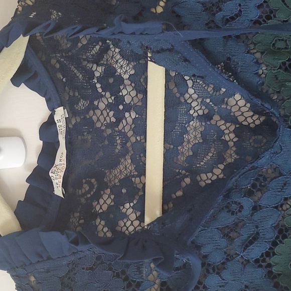 Dex New York Lace top size M - Picture 3 of 9